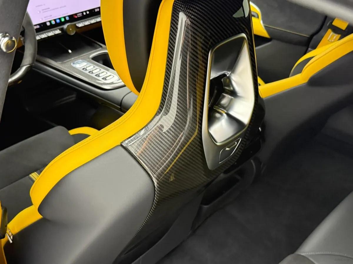 2025 Xiaomi SU7 Ultra BEV 93.7KWH 630km image 19