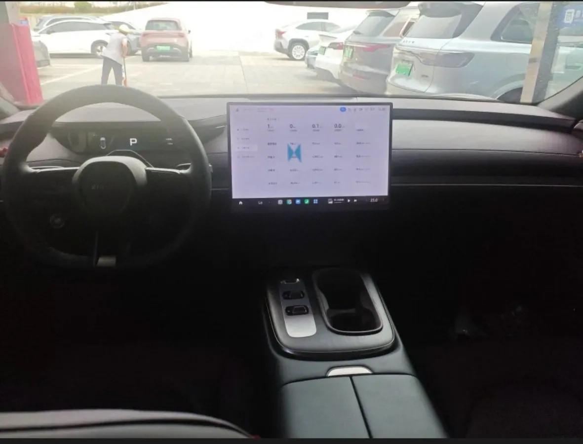2024 Xiaomi SU7 BEV 94.3KWH 830km image 2