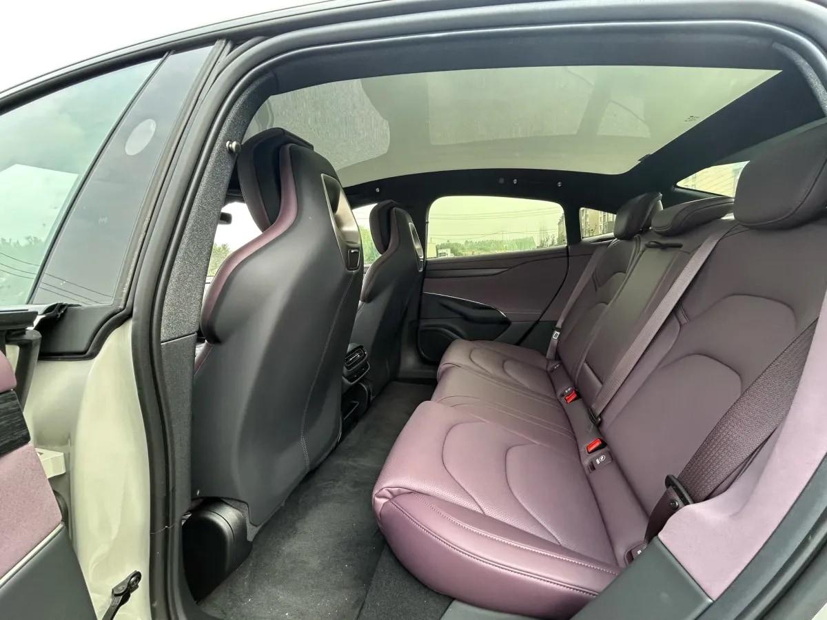 2024 Xiaomi SU7 BEV 73.6KWH 700km image 2