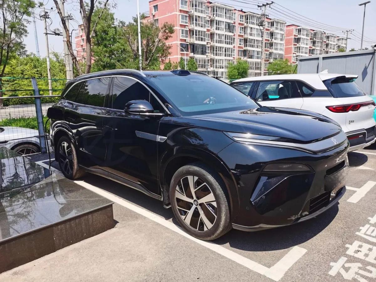 2025 BYD TangL 1.5T 156HP L4 E-CVT PHEV image 2