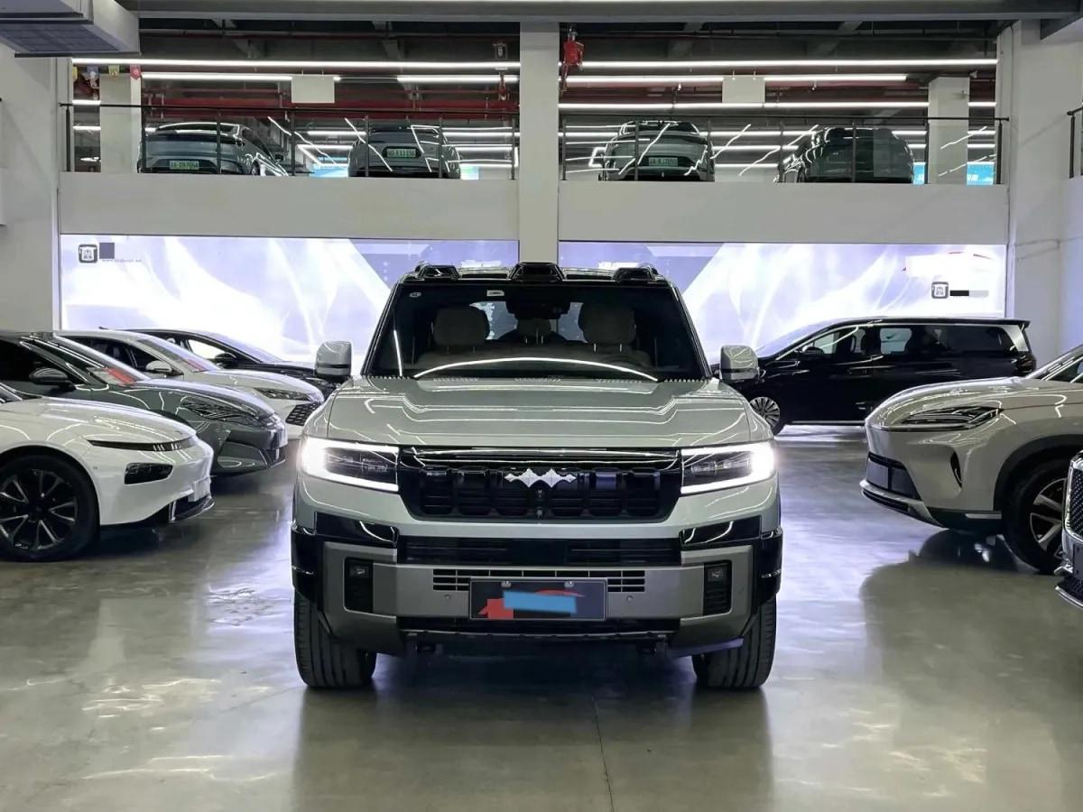 2025 Fang Cheng Bao Bao 8 2.0T 245HP L4 E-CVT PHEV 36.8KWH image 2