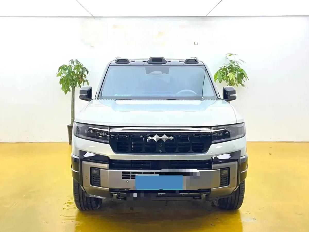 2026 Fang Cheng Bao Bao 8 2.0T 245HP L4 E-CVT PHEV 46.7KWH image 2