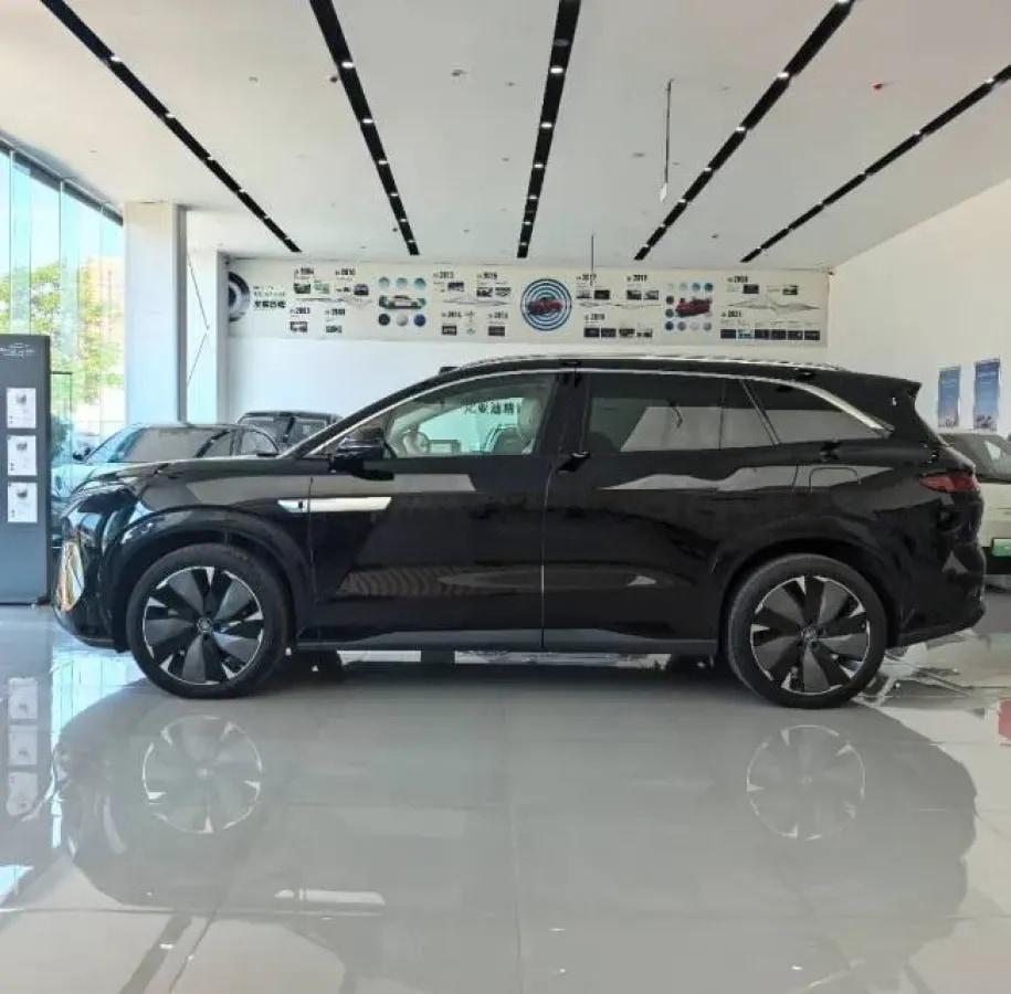 2025 BYD TangL BEV image 2