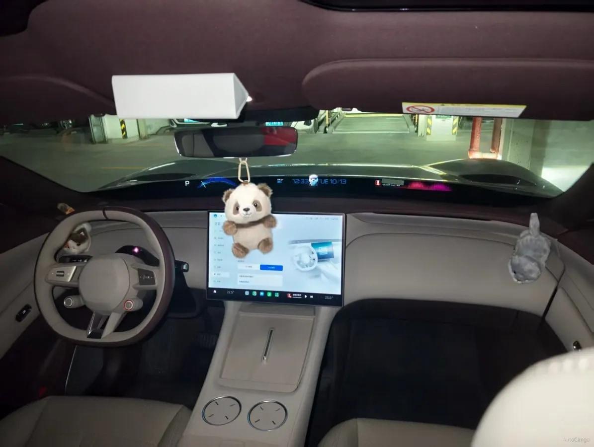 2026 Xiaomi YU7 BEV 73KWH 643km image 2