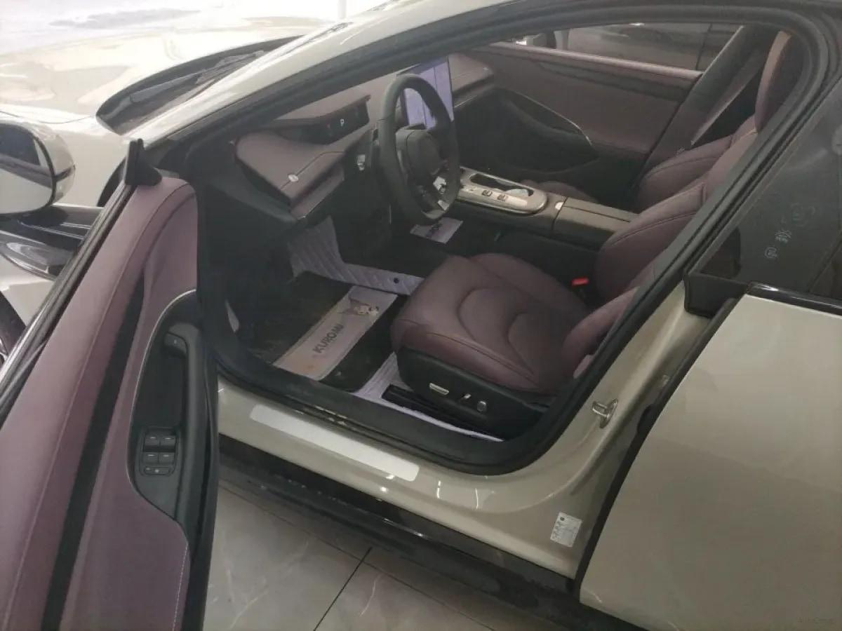 2024 Xiaomi SU7 BEV 73.6KWH 700km image 2