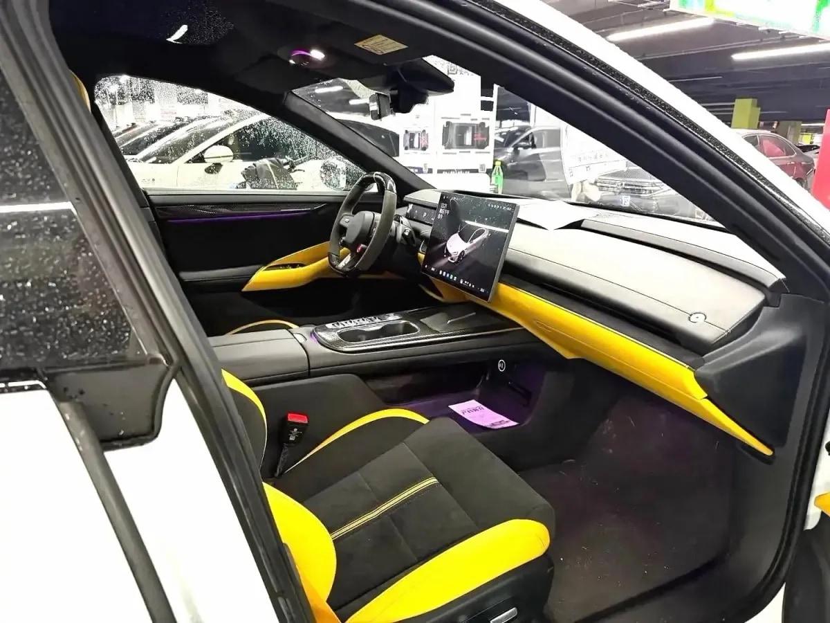 2025 Xiaomi SU7 Ultra BEV 93.7KWH 630km image 2