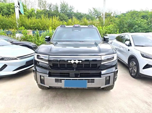 2025 FangChengBao Bao 8 2.0T 245HP L4 E-CVT PHEV 36.8KWH image 2