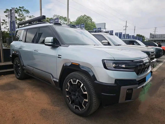 2025 Fang Cheng Bao Bao 8 2.0T 245HP L4 E-CVT PHEV 36.8KWH image 2