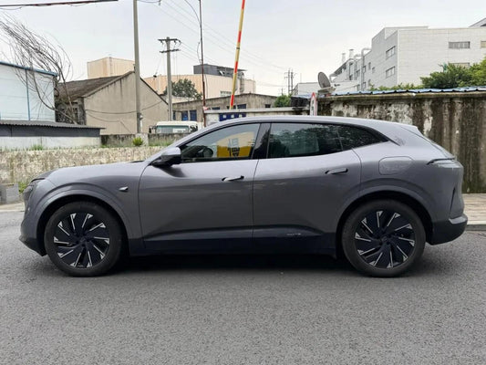 2024 Avatr 07 1.5T 156HP L4 REEV 39.05KWH 230km image 2