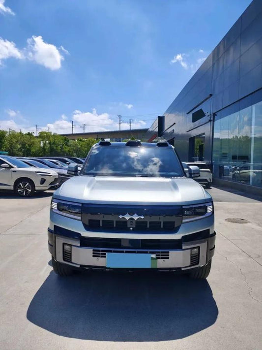 2025 Fang Cheng Bao Bao 8 2.0T 245HP L4 E-CVT PHEV 36.8KWH image 2