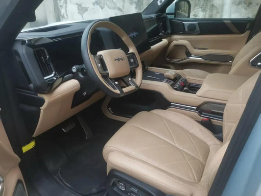 2025 Fang Cheng Bao Bao 8 2.0T 245HP L4 E-CVT PHEV 36.8KWH image 2