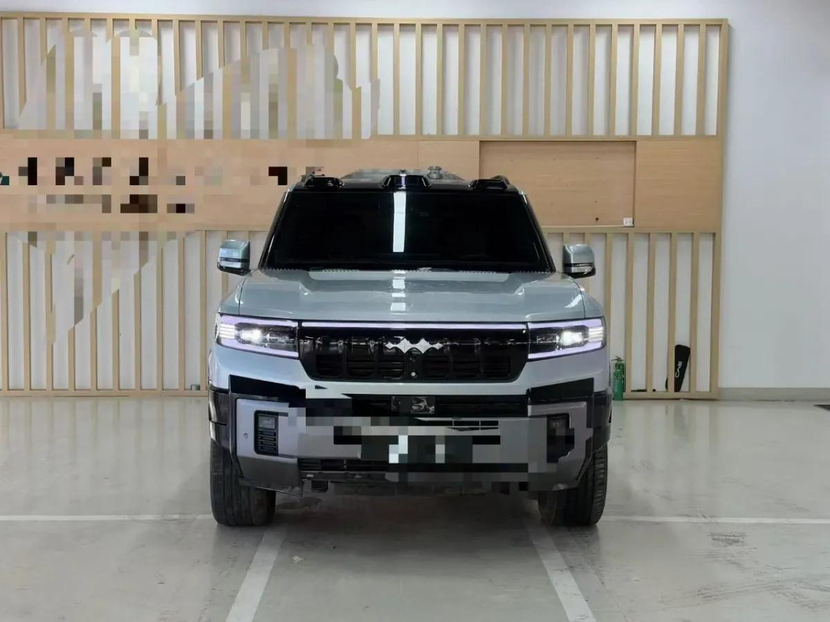 2025 Fang Cheng Bao Bao 8 2.0T 245HP L4 E-CVT PHEV 36.8KWH image 2
