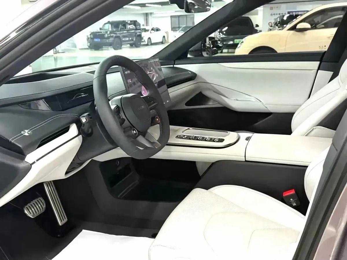 2024 Xiaomi SU7 BEV 101KWH 800km image 2