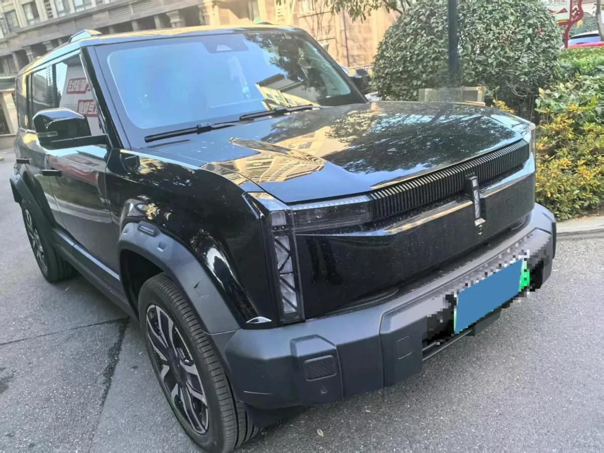 2024 iCAR iCAR 03 BEV 50.63KWH image 2