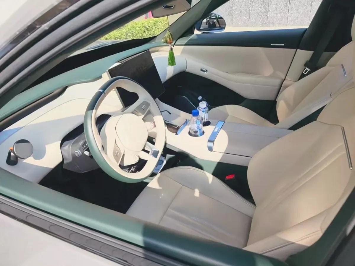 2025 Xiaomi YU7 BEV 96.3KWH 835km image 2
