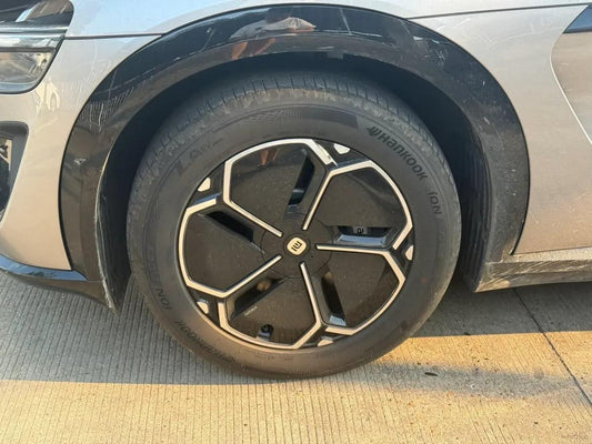 2025 Xiaomi YU7 BEV 96.3KWH image 2