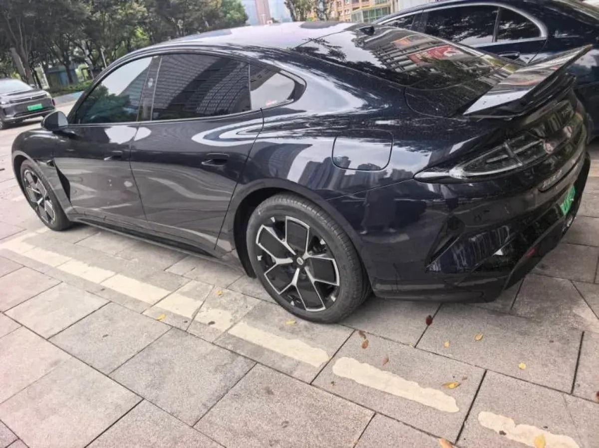 2024 Xiaomi SU7 BEV 94.3KWH 830km image 2