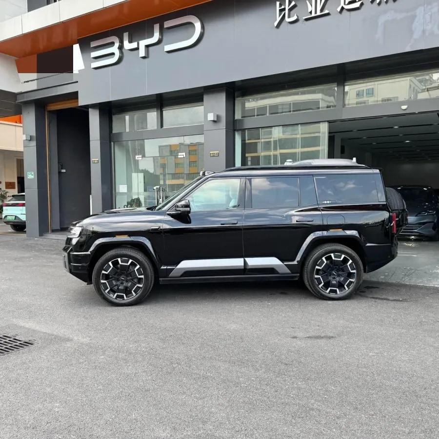 2025 Fang Cheng Bao Bao 8 2.0T 245HP L4 E-CVT PHEV 36.8KWH image 2