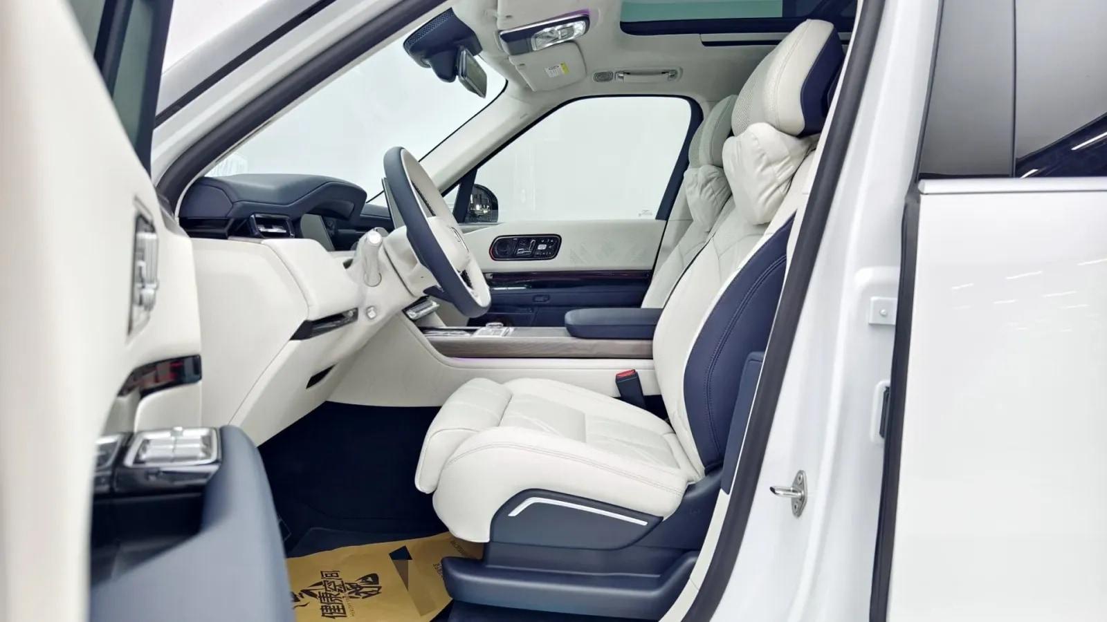 2025 Zeekr 9X 2.0T 279HP L4 1DHT PHEV image 2