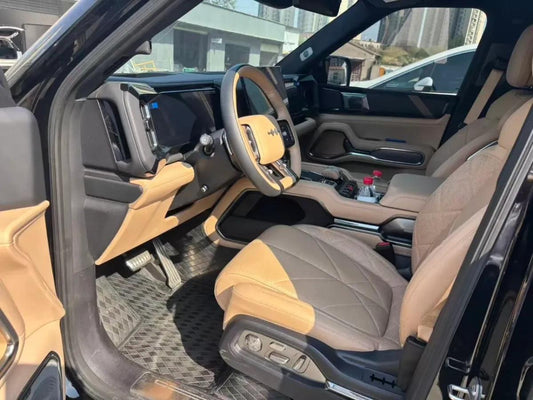2025 Fang Cheng Bao Bao 8 2.0T 245HP L4 E-CVT PHEV 36.8KWH image 2