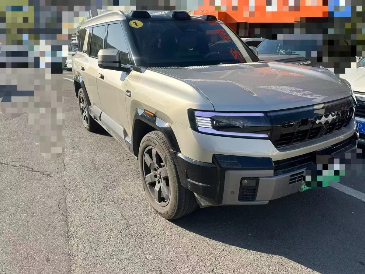 2025 Fang Cheng Bao Bao 8 2.0T 245HP L4 E-CVT PHEV 36.8KWH image 2