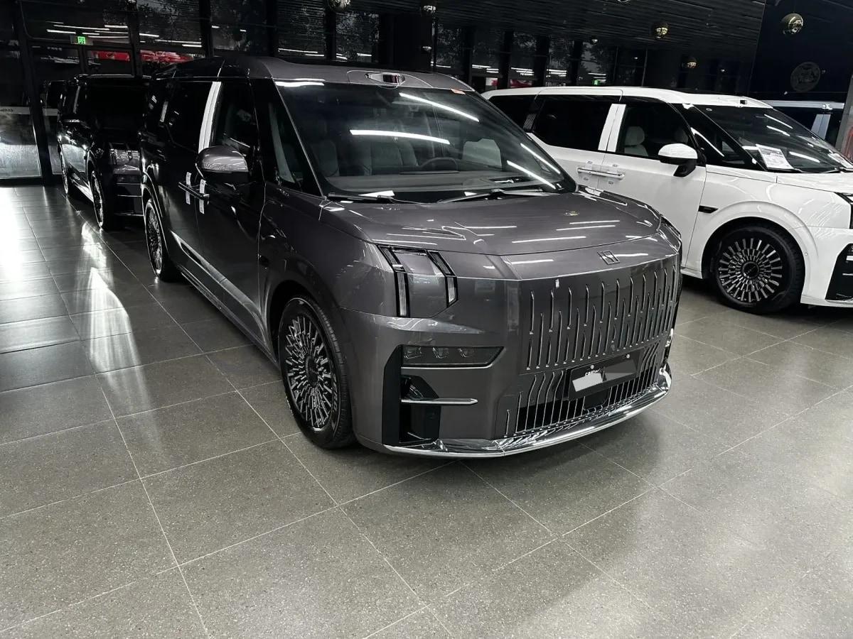 2024 Zeekr 009 BEV 108KWH 702km image 2