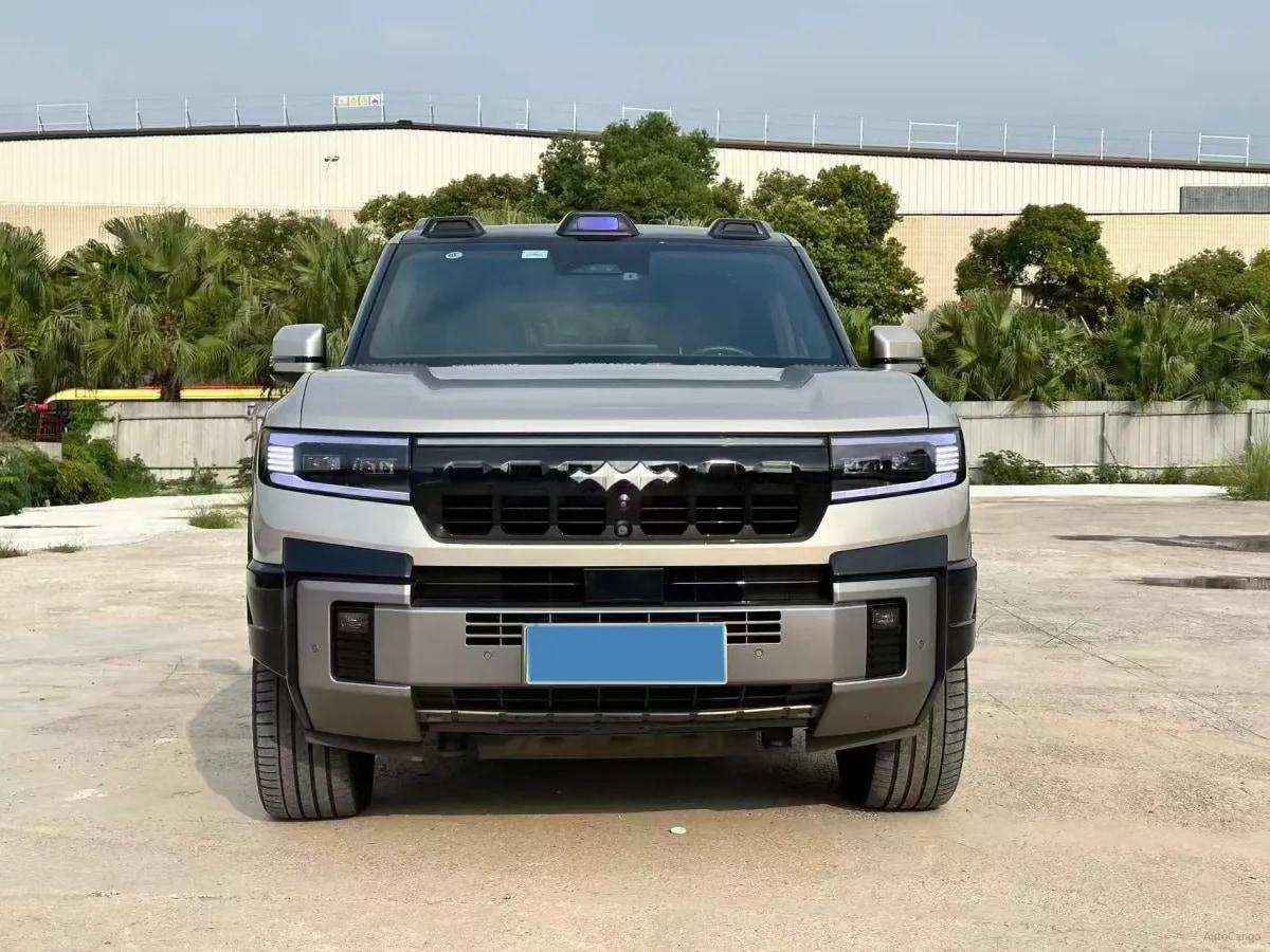 2025 Fang Cheng Bao Bao 8 2.0T 245HP L4 E-CVT PHEV 36.8KWH image 2
