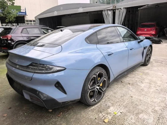 2024 Xiaomi SU7 BEV 73.6KWH image 2