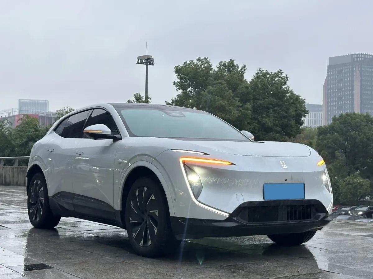 2024 Avatr 07 BEV 82.16KWH 650km image 2