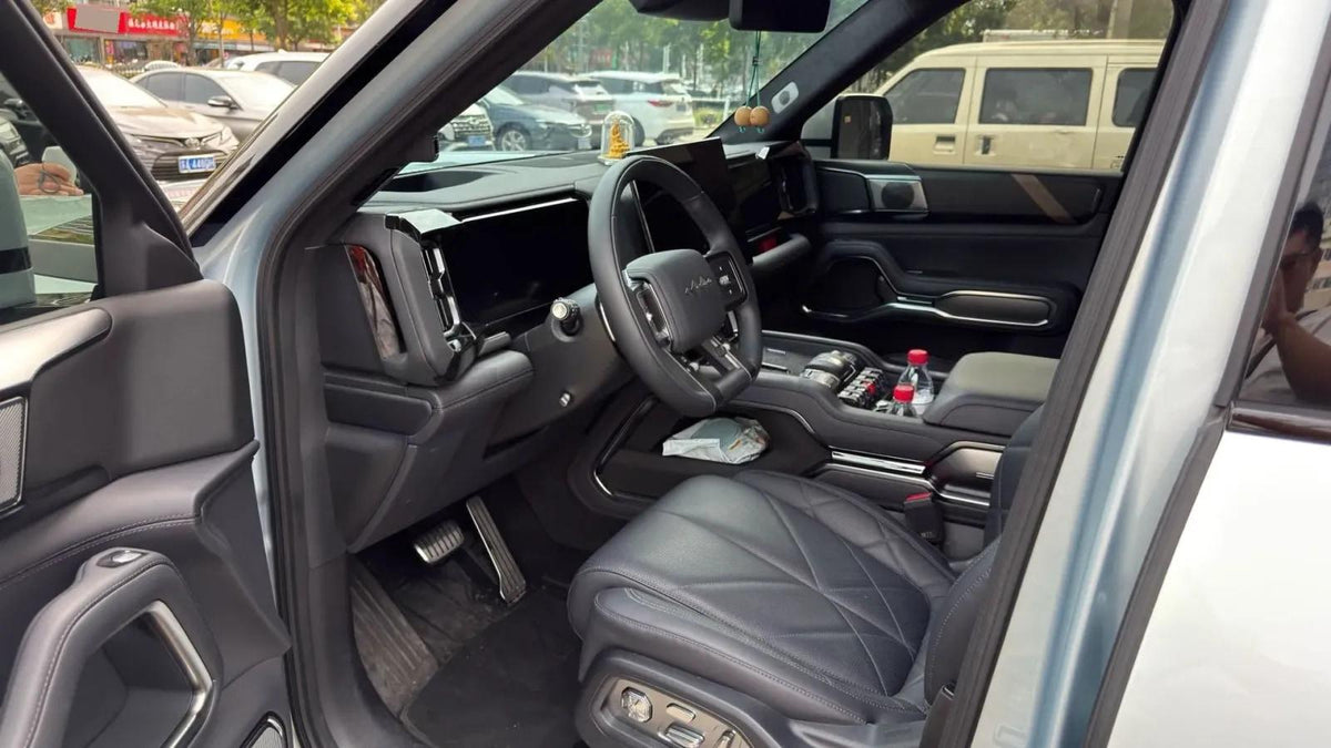 2025 Fang Cheng Bao Bao 8 2.0T 245HP L4 E-CVT PHEV 36.8KWH image 2
