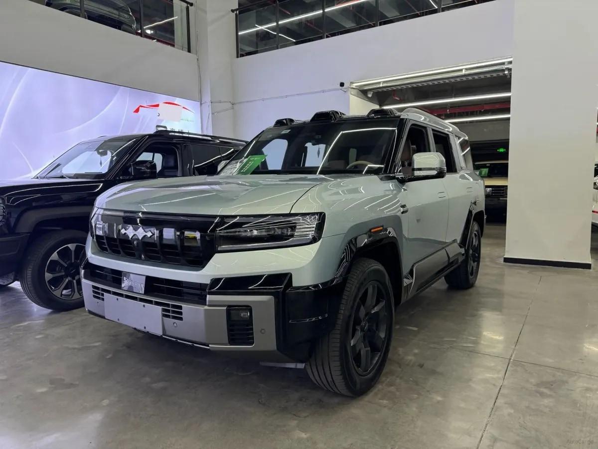 2025 Fang Cheng Bao Bao 8 2.0T 245HP L4 E-CVT PHEV 36.8KWH image 2