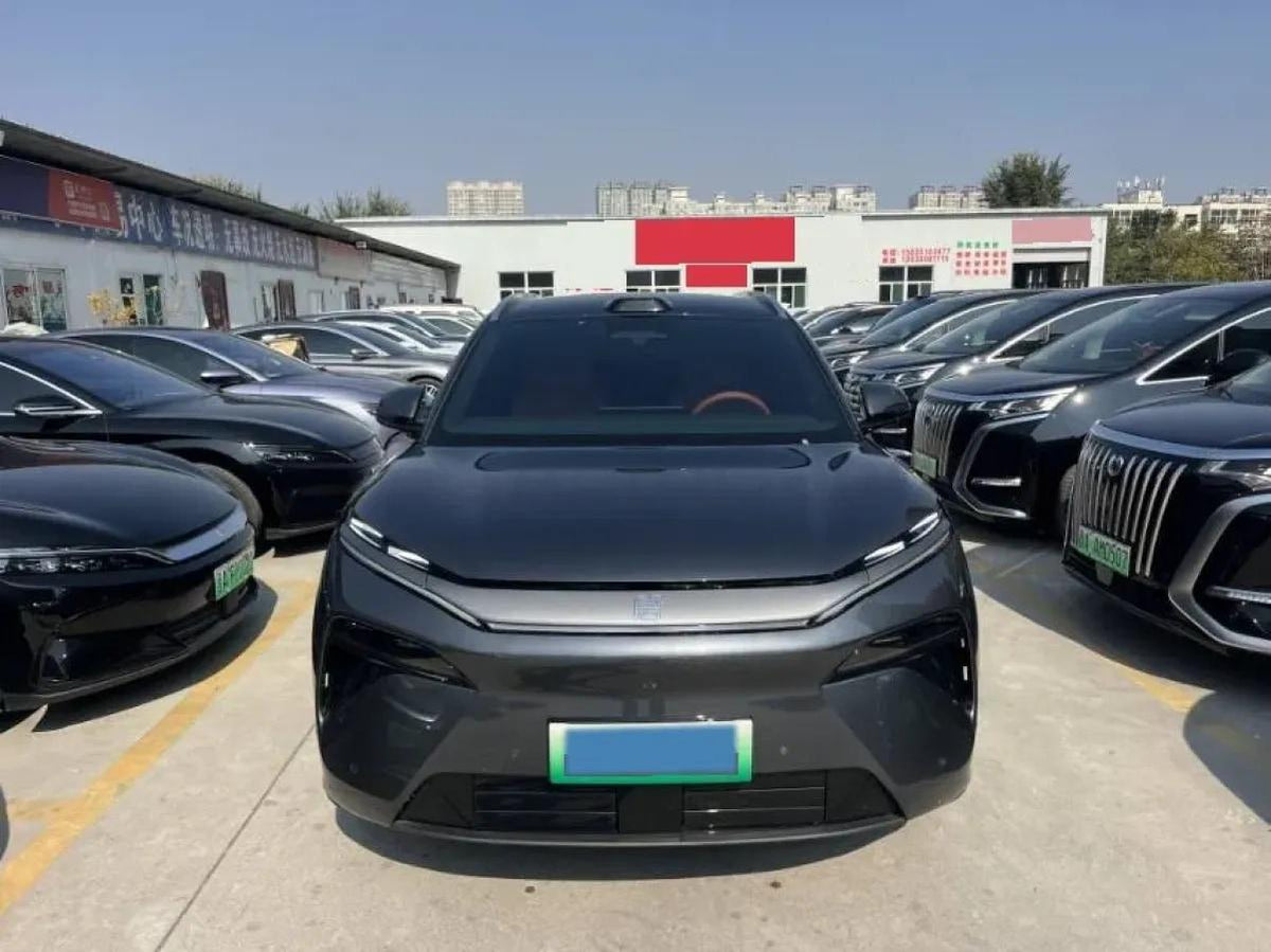 2025 BYD Tang L BEV 100.5KWH 670km image 2