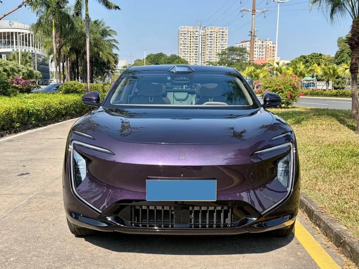2024 Avatr 07 BEV 82.16KWH 650km image 2