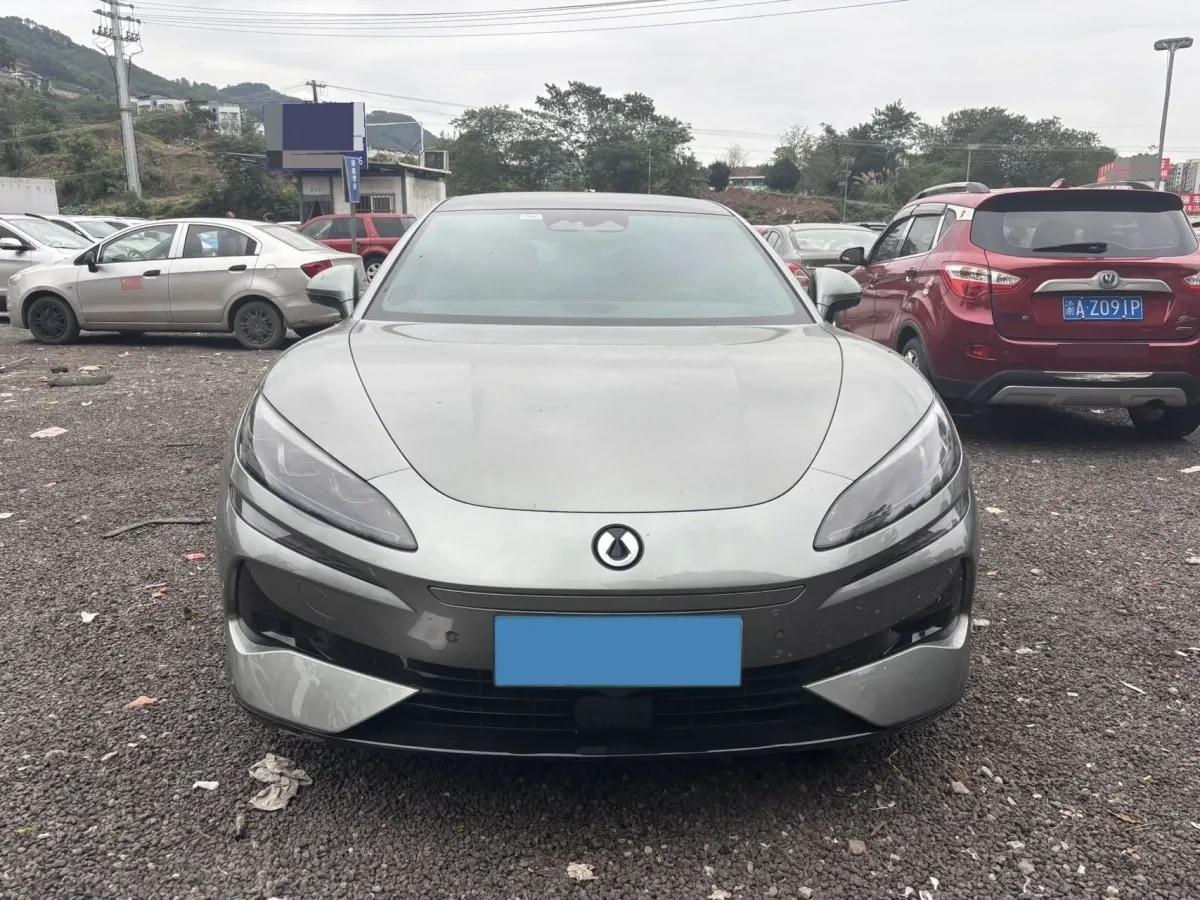2024 Denza DenzaZ9GT 2.0T 207HP L4 E-CVT PHEV 38.5KWH 201km image 2