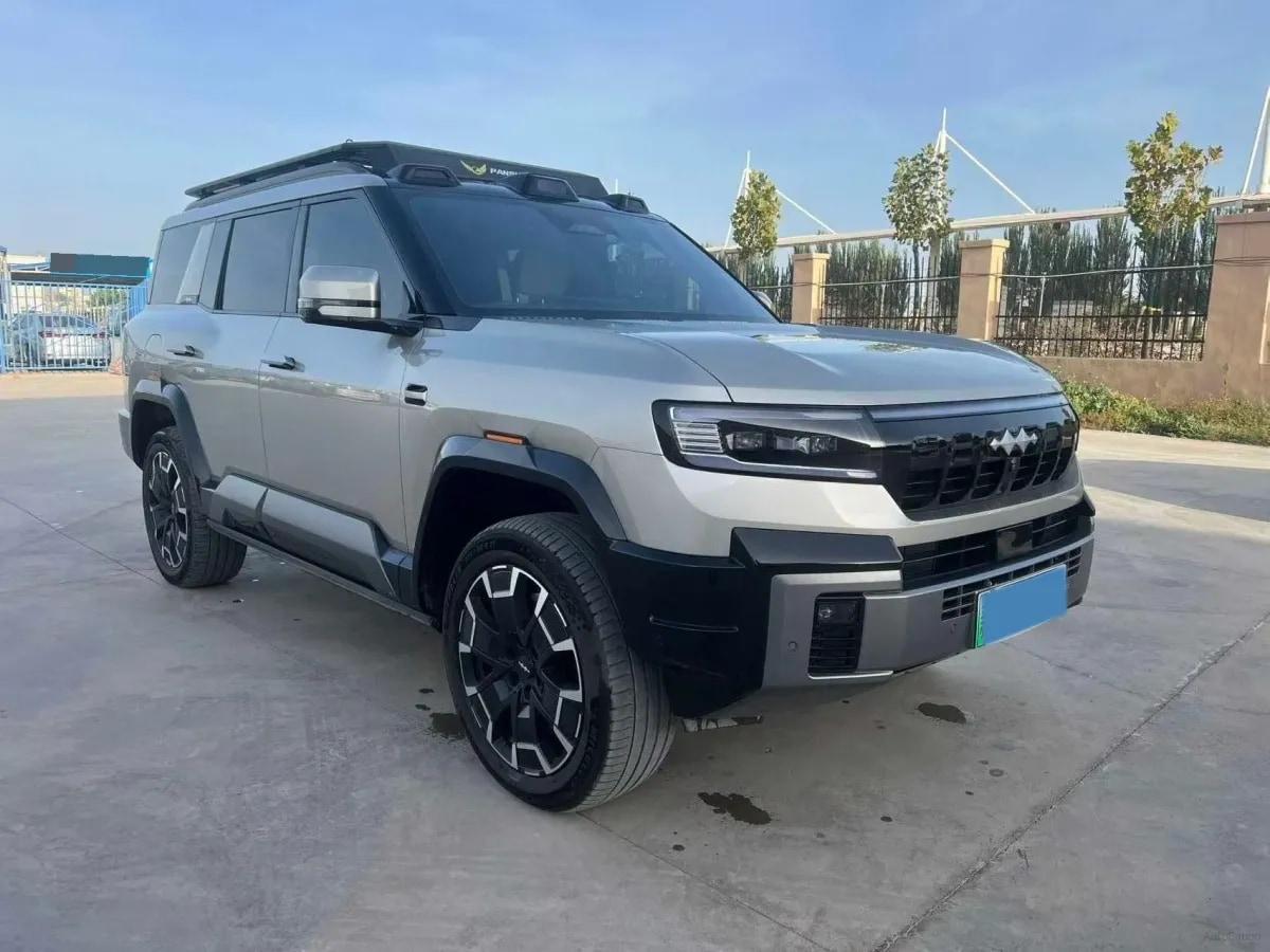2025 Fang Cheng Bao Bao 8 2.0T 245HP L4 E-CVT PHEV 36.8KWH image 2