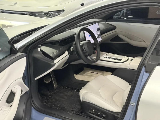 2024 Xiaomi SU7 BEV 101KWH image 2