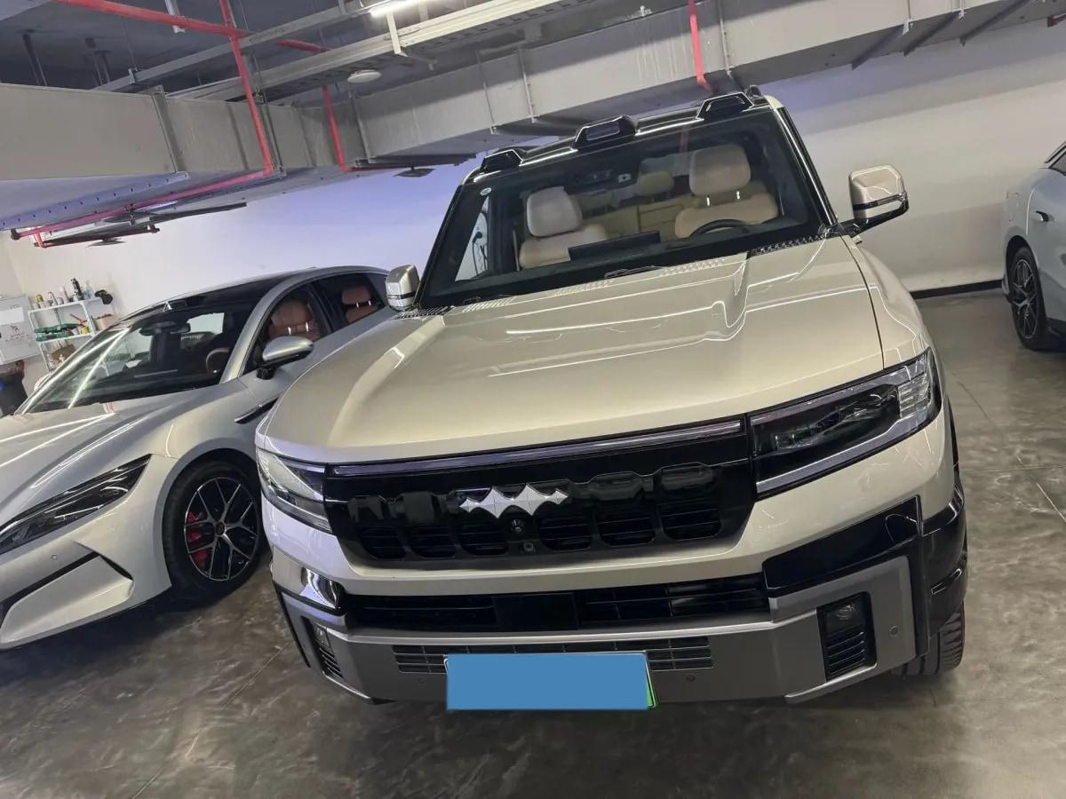 2025 Fang Cheng Bao Bao 8 2.0T 245HP L4 E-CVT PHEV 36.8KWH image 2