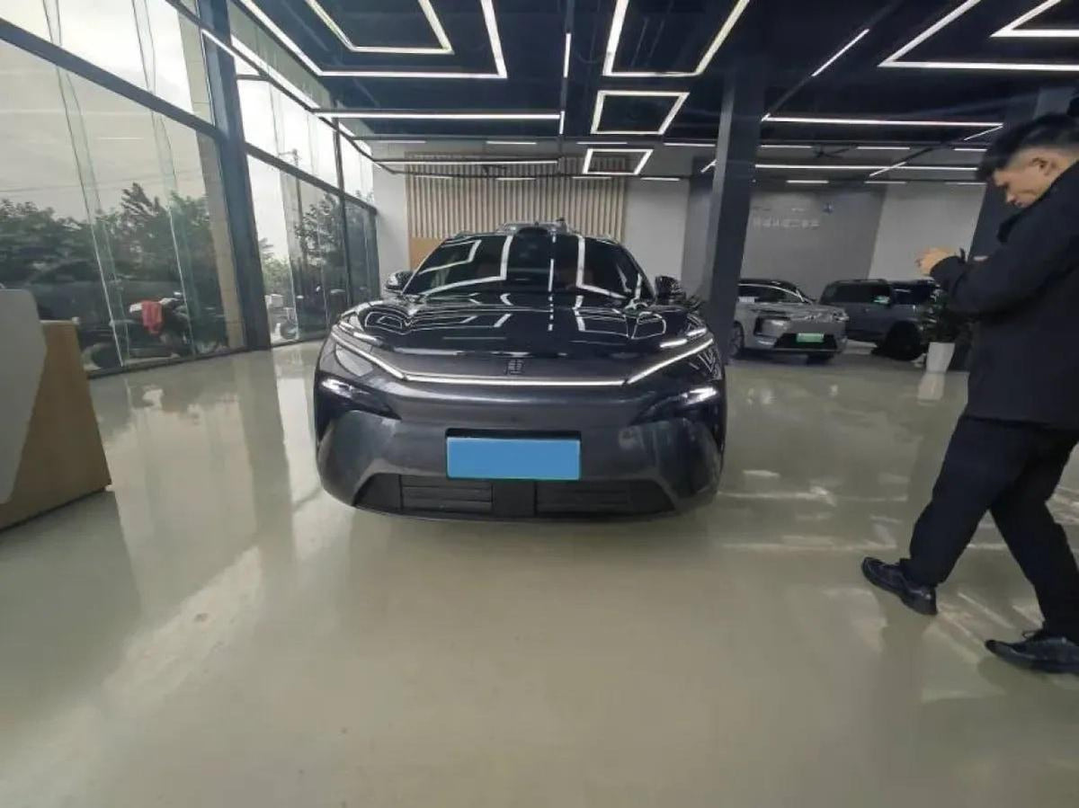 2025 BYD Tang L 1.5T 156HP L4 E-CVT PHEV 35.6KWH 175km image 2