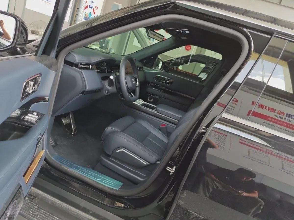 2025 Zeekr 9X 2.0T 279HP L4 1DHT PHEV image 2