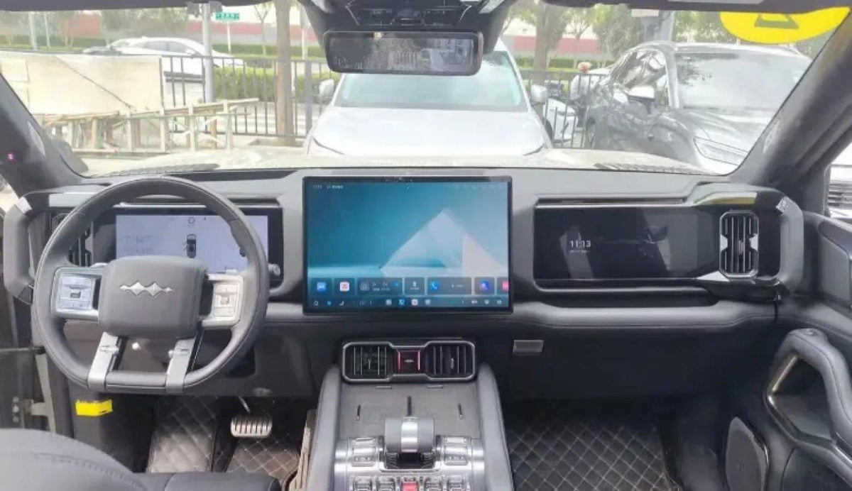 2025 FangChengBao Bao 8 2.0T 245HP L4 E-CVT PHEV 36.8KWH image 2