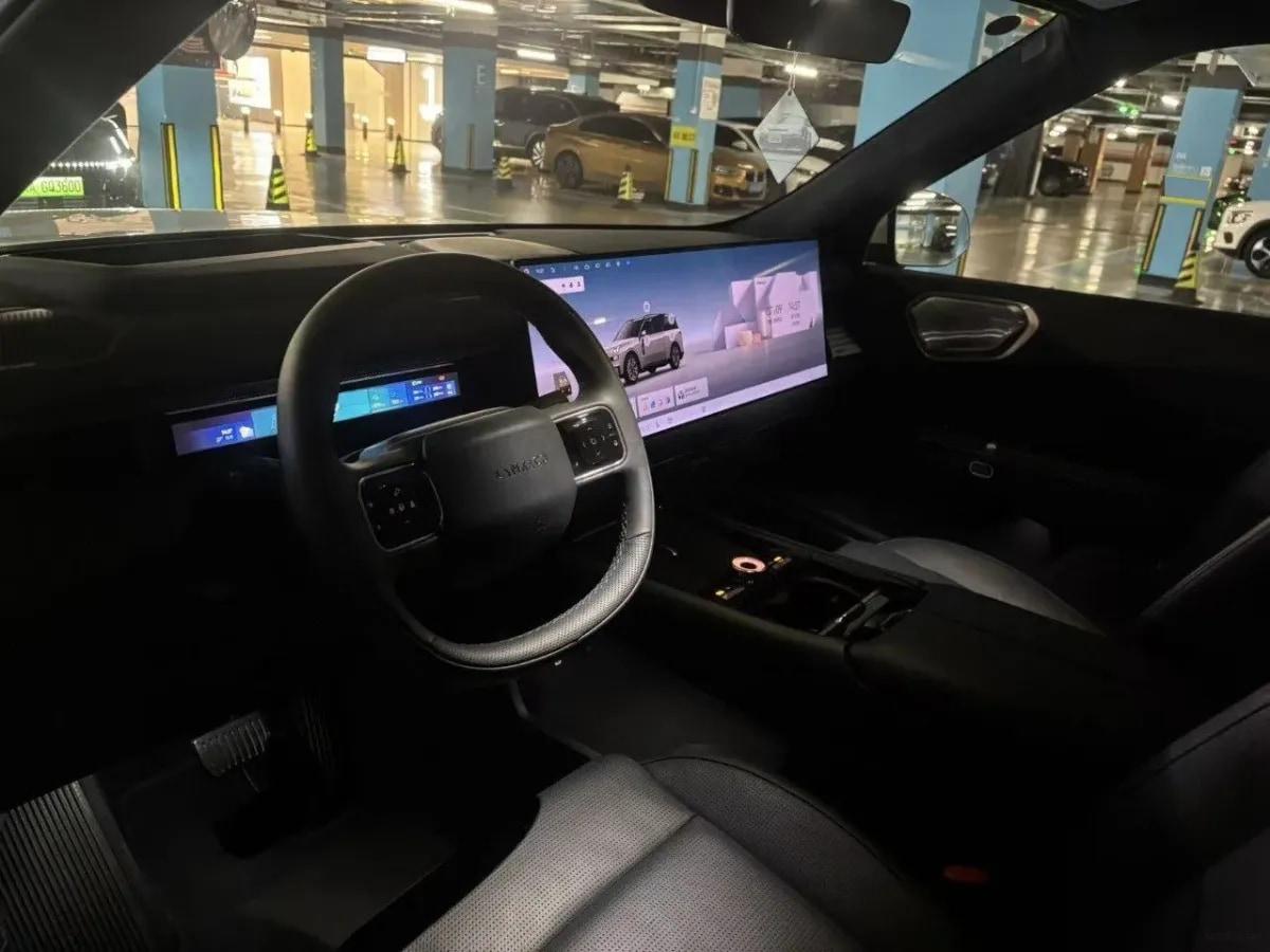 2025 LYNK&CO 900 2.0T 254HP L4 3DHT PHEV 52.38KWH 280km image 2