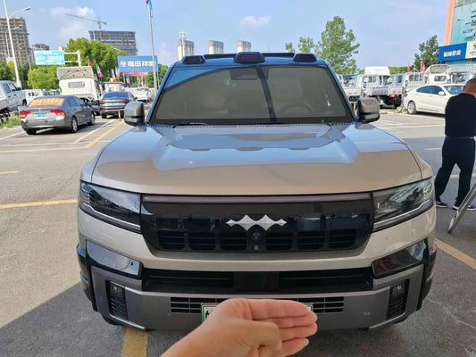 2025 Fang Cheng Bao Bao 8 2.0T 245HP L4 E-CVT PHEV 36.8KWH image 2