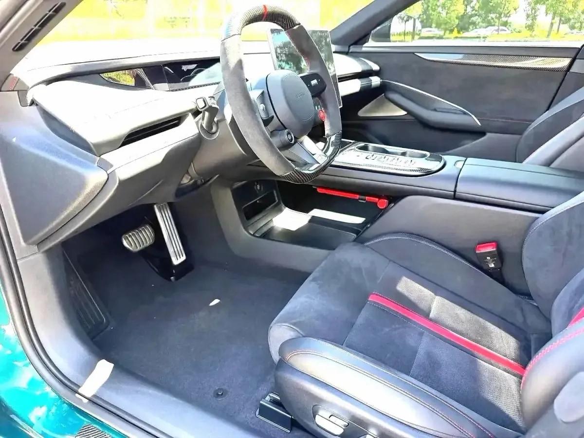 2025 Xiaomi SU7 Ultra BEV 93.7KWH 630km image 2