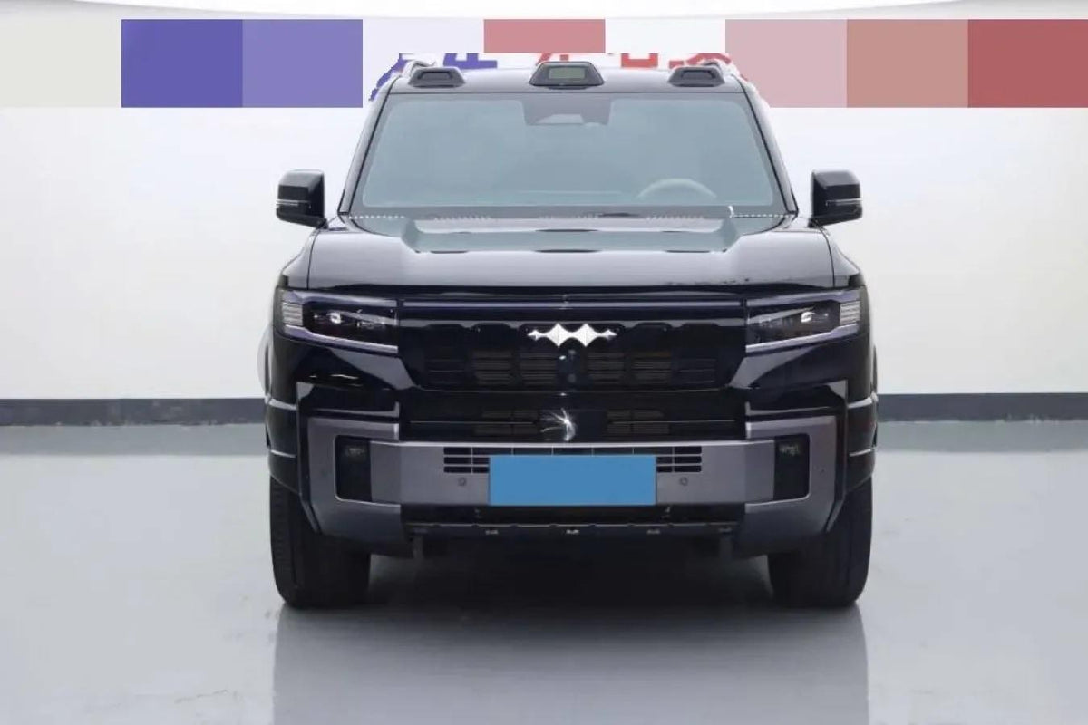 2025 FangChengBao Bao 8 2.0T 245HP L4 E-CVT PHEV 36.8KWH image 2