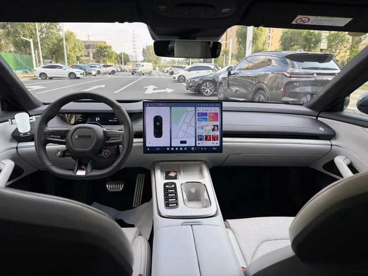 2024 Xiaomi SU7 BEV 101KWH image 2