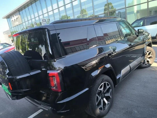 2025 Fang Cheng Bao Bao 8 2.0T 245HP L4 E-CVT PHEV 36.8KWH image 2