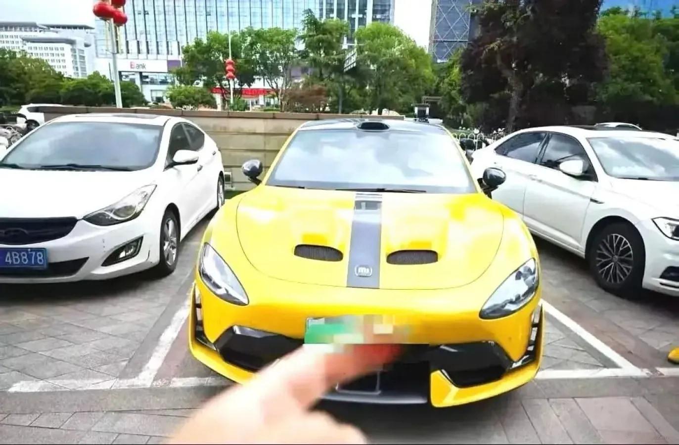 2025 Xiaomi SU7 Ultra BEV 93.7KWH image 2