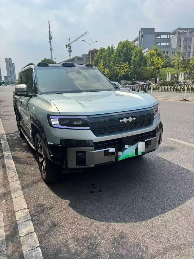 2025 Fang Cheng Bao Bao 8 2.0T 245HP L4 E-CVT PHEV 36.8KWH image 2