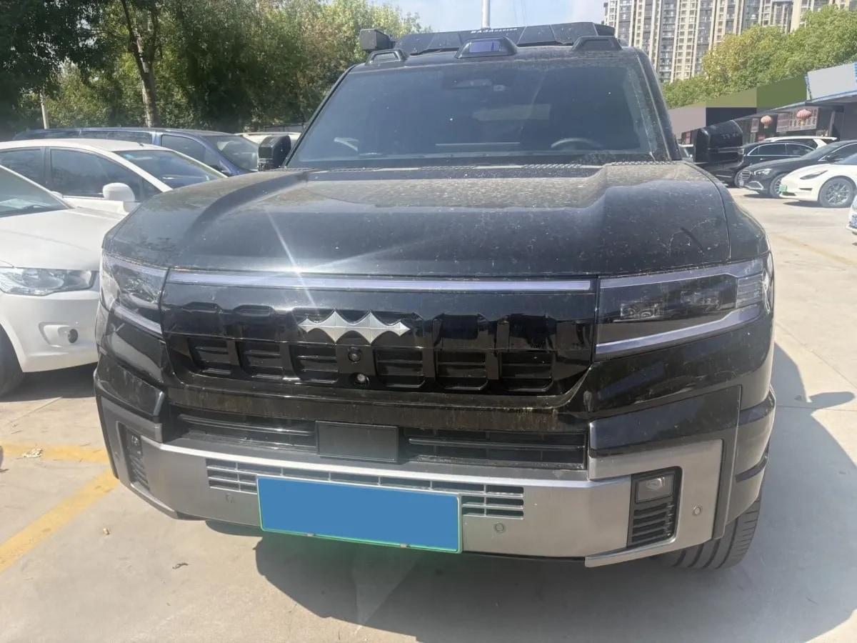 2025 FangChengBao Bao 8 2.0T 245HP L4 E-CVT PHEV 36.8KWH image 2