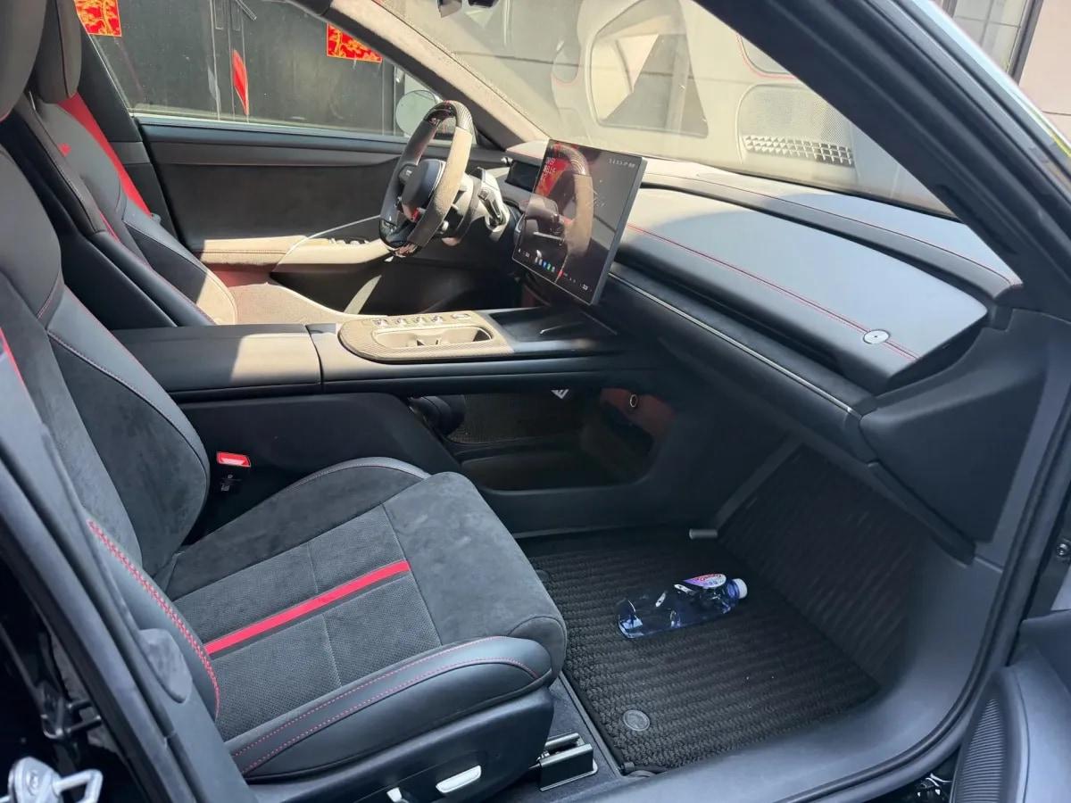 2025 Xiaomi SU7 Ultra BEV 93.7KWH image 2
